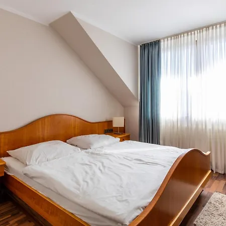 Hotel Sali - Zum Dorfbrunnen Bornheim (Rheinland)